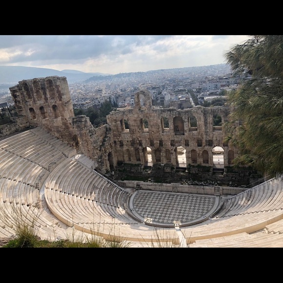 Meet your Posher, She-Greg Posh Ambassador* - Picture 2 of 3